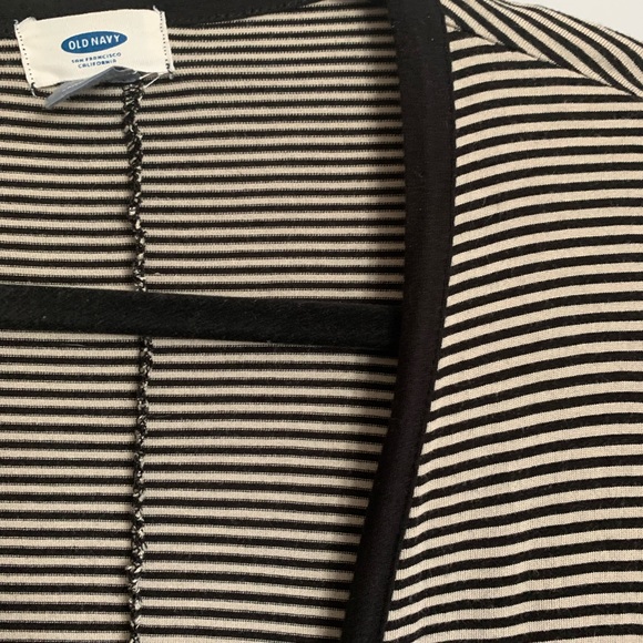 Women’s Old Navy striped Open-Front top - size small - Picture 3 of 9